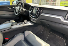 Volvo XC60 II B4 2.0 TDi 16V Mild Hybrid AWD Geartronic8 197 cv // R design // Boîte automatique