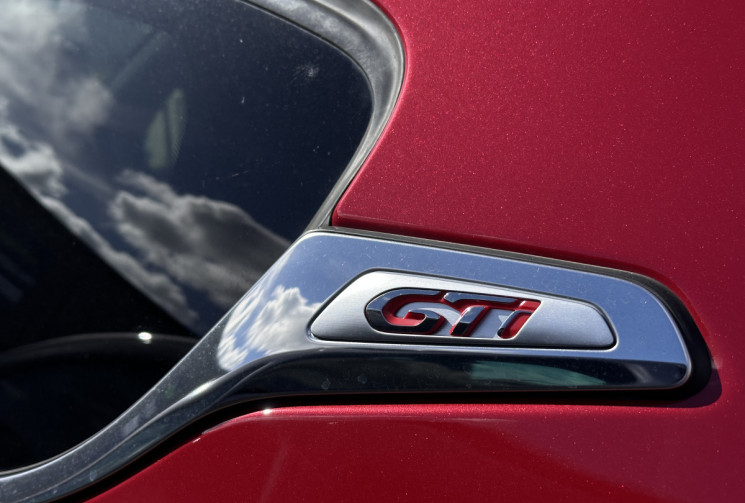 Peugeot 208 3 Portes GTI 1.6 THP 16V 200 cv
