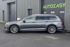 Volkswagen Passat SW 2.0 TDI 4Motion DSG7 240 cv R-LINE / Attelage