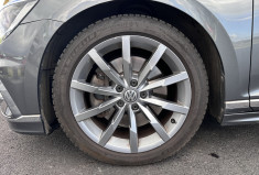 Volkswagen Passat SW 2.0 TDI 4Motion DSG7 240 cv R-LINE / Attelage