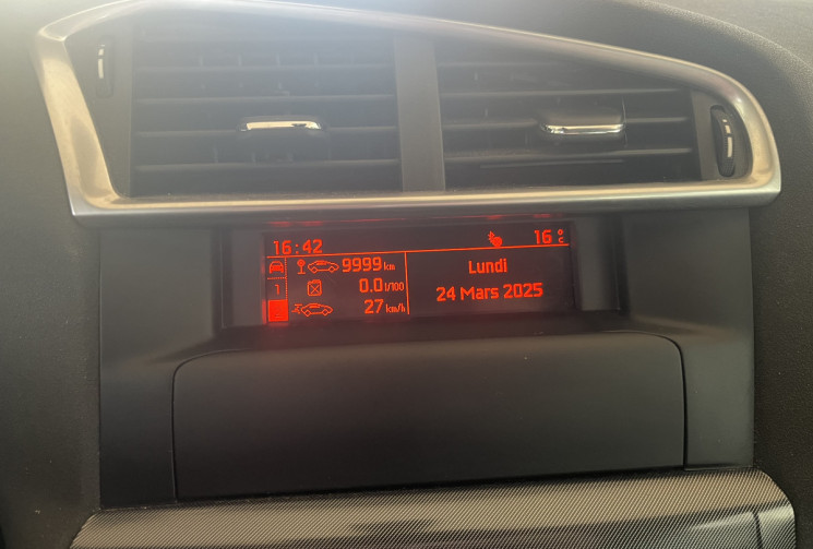 Citroën C4 II 1.6 VTi CONFORT 120 ch / CHAINE DE DISTRIBUTION