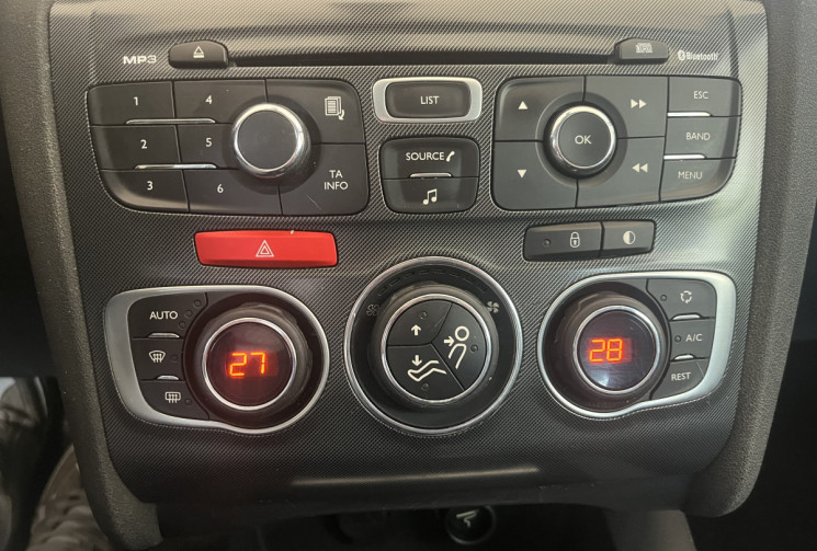 Citroën C4 II 1.6 VTi CONFORT 120 ch / CHAINE DE DISTRIBUTION