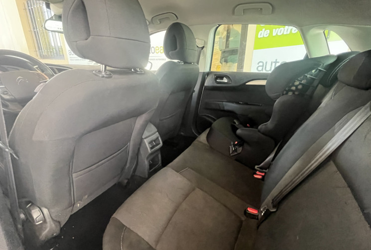 Citroën C4 II 1.6 VTi CONFORT 120 ch / CHAINE DE DISTRIBUTION