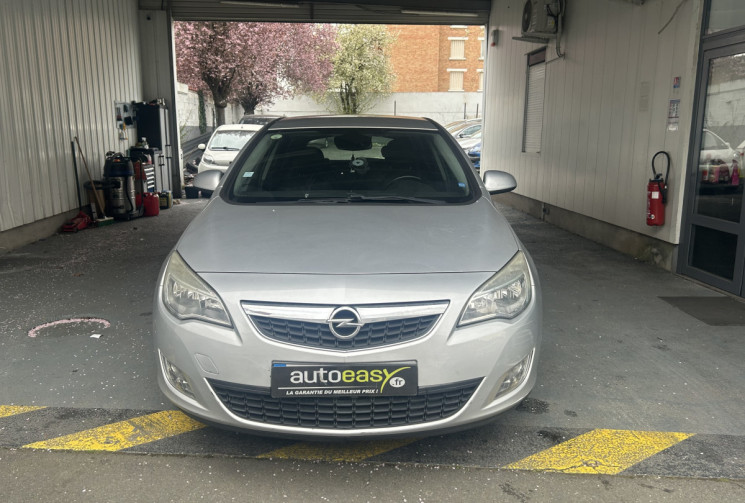Opel Astra J 1.7 CDTI 