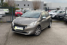 Peugeot 208 82 CH / STYLE 