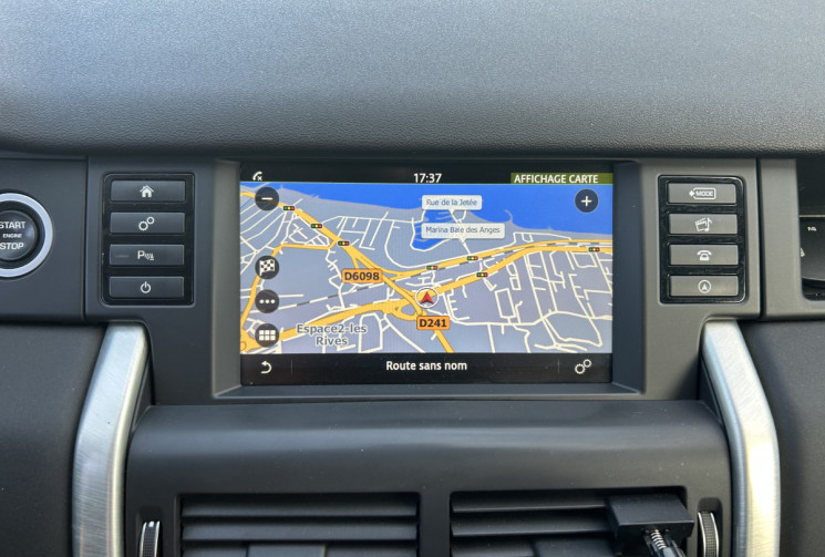 Land-Rover DISCOVERY SPORT 2.0 ED4 150 Ch PURE * ENTRETIEN LAND ROVER * GPS * SIEGES CHAUFFANTS