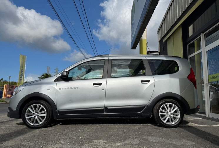 Dacia Lodgy 1.5 Blue dCi 115 cv Stepway // 7 places