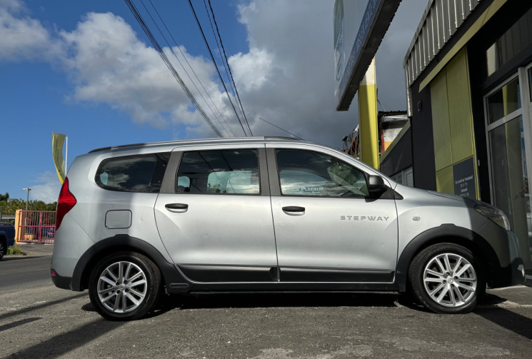 Dacia Lodgy 1.5 Blue dCi 115 cv Stepway // 7 places