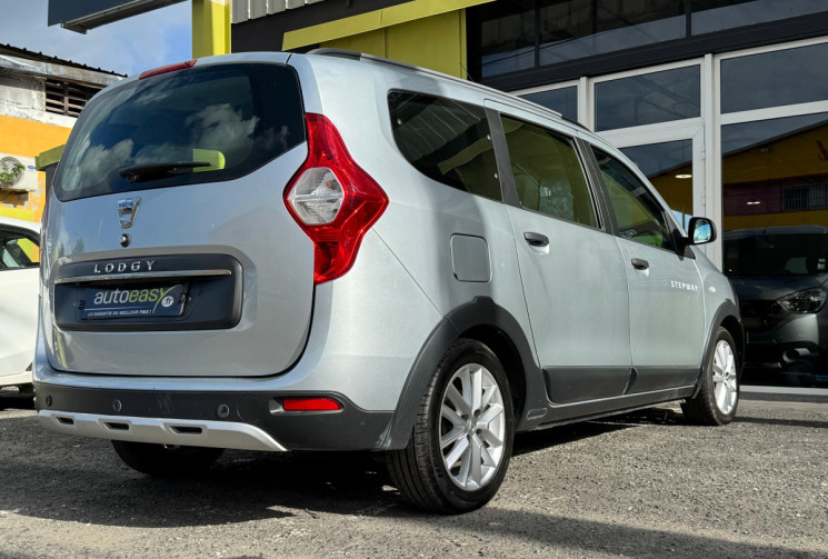 Dacia Lodgy 1.5 Blue dCi 115 cv Stepway // 7 places