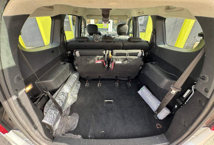 Dacia Lodgy 1.5 Blue dCi 115 cv Stepway // 7 places