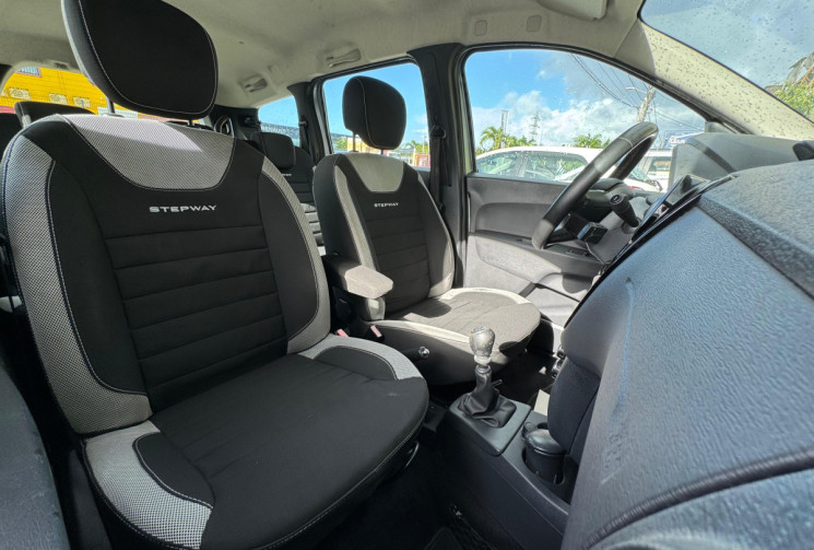 Dacia Lodgy 1.5 Blue dCi 115 cv Stepway // 7 places