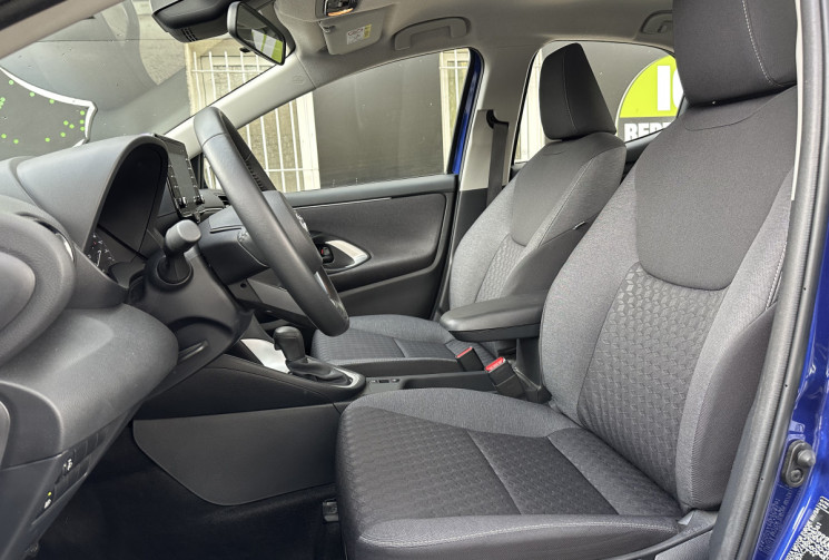 Toyota Yaris 1.5 VVTI 116H DYNAMIC E-CVT MY22 * ENTRETIEN TOYOTA * GARANTIE JUSQU'AU 31/05/2026