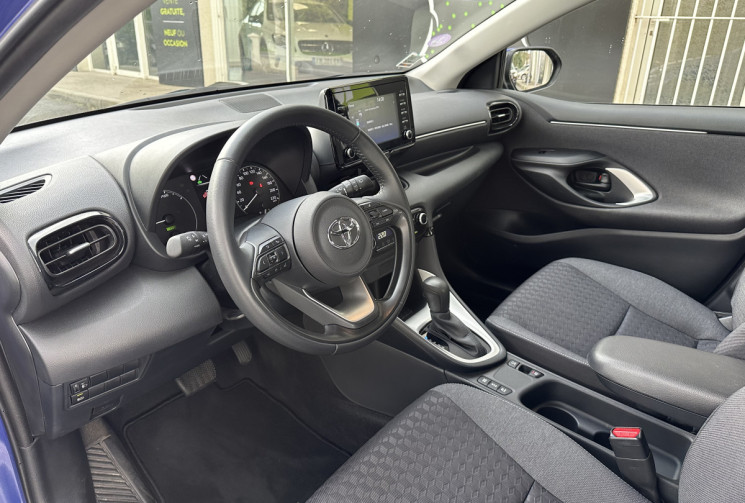 Toyota Yaris 1.5 VVTI 116H DYNAMIC E-CVT MY22 * ENTRETIEN TOYOTA * GARANTIE JUSQU'AU 31/05/2026