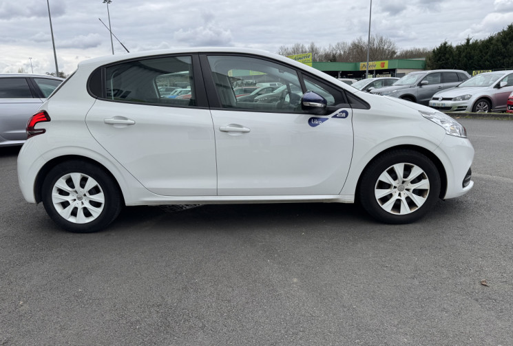 Peugeot 208 1.2 PureTech 68ch Like / DISTRIBUTION OK / CLIMATISATION / GTIE 6 MOIS