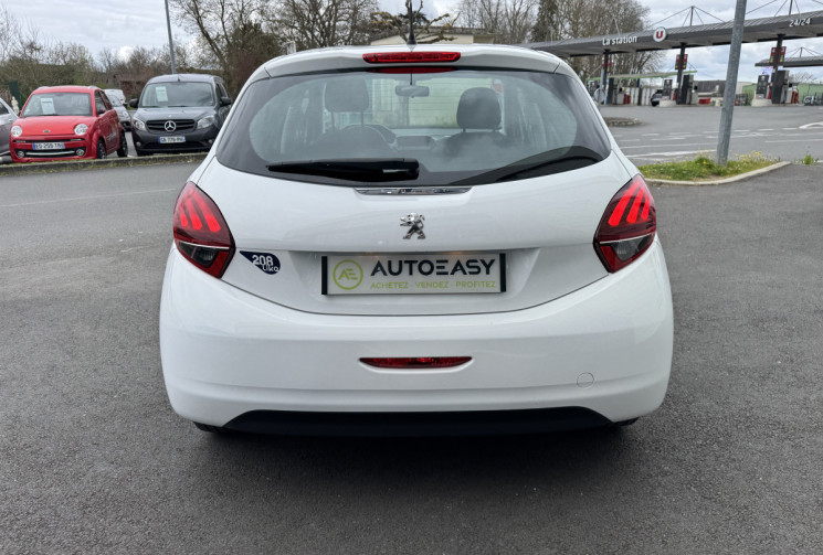 Peugeot 208 1.2 PureTech 68ch Like / DISTRIBUTION OK / CLIMATISATION / GTIE 6 MOIS