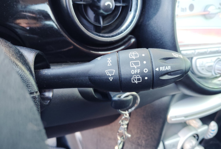 Mini Mini MINI R56 One 98 ch