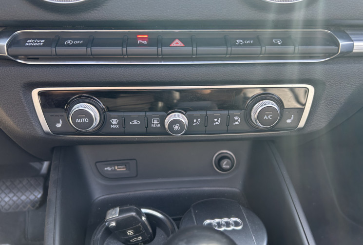 Audi A3 Cabriolet III (2) 2.0 TDI 184 Ch QUATTRO DESIGN LUXE STRONIC 6 * ENTRETIEN AUDI * COCKPIT 