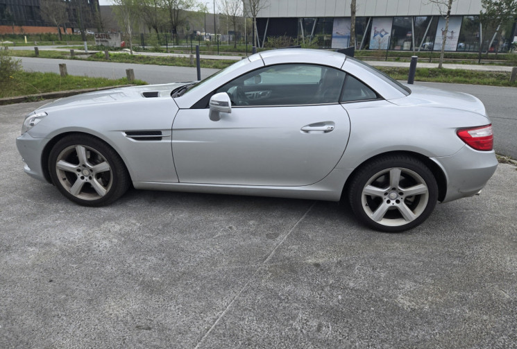 Mercedes SLK 250CDI 2.1 CDi  7G-TRONIC+ 204 cv *carplay * radars AV/AR * Full cuir rouge*           
