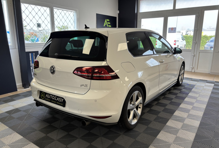 Volkswagen Golf VII GTI 2.0 TFSI DSG6 220 GTI / ORIGINE FRANCE / CT VIERGE