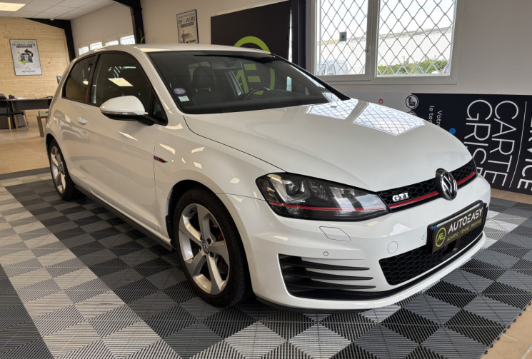 Volkswagen Golf VII GTI 2.0 TFSI DSG6 220 GTI / ORIGINE FRANCE / CT VIERGE