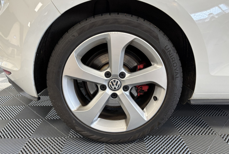Volkswagen Golf VII GTI 2.0 TFSI DSG6 220 GTI / ORIGINE FRANCE / CT VIERGE