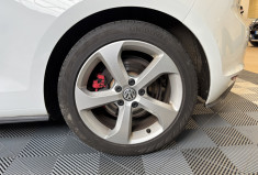 Volkswagen Golf VII GTI 2.0 TFSI DSG6 220 GTI / ORIGINE FRANCE / CT VIERGE