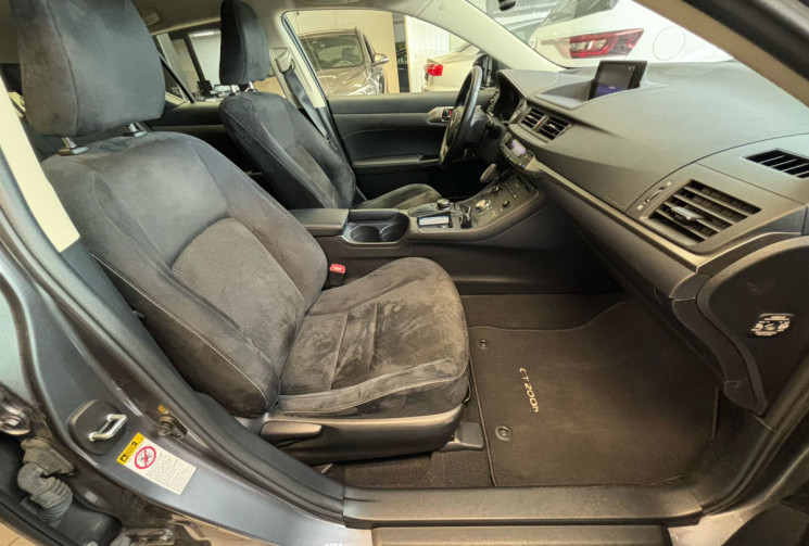 Lexus CT 200 F SPORT  136 CH HYBRID CVT   - 56412 KM