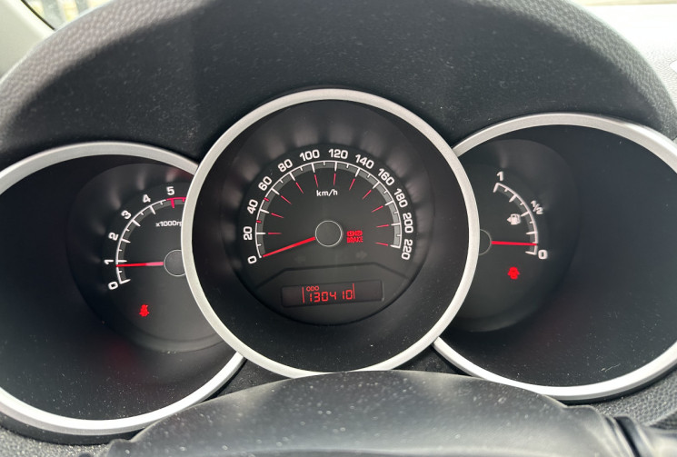 Kia VENGA 1.6 CRDi  115 CH 1ERE MAIN