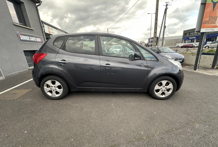 Kia VENGA 1.6 CRDi  115 CH 1ERE MAIN
