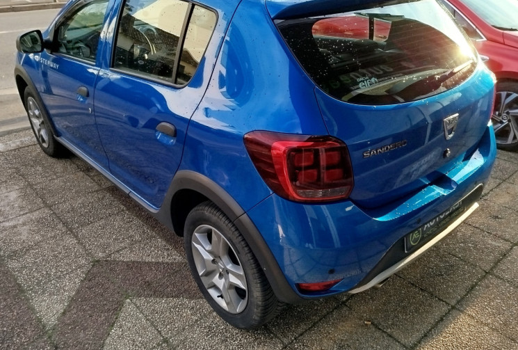Dacia Sandero Phase 2 Stepway 0.9 TCe 12V Easy R 90 ch Boite auto 