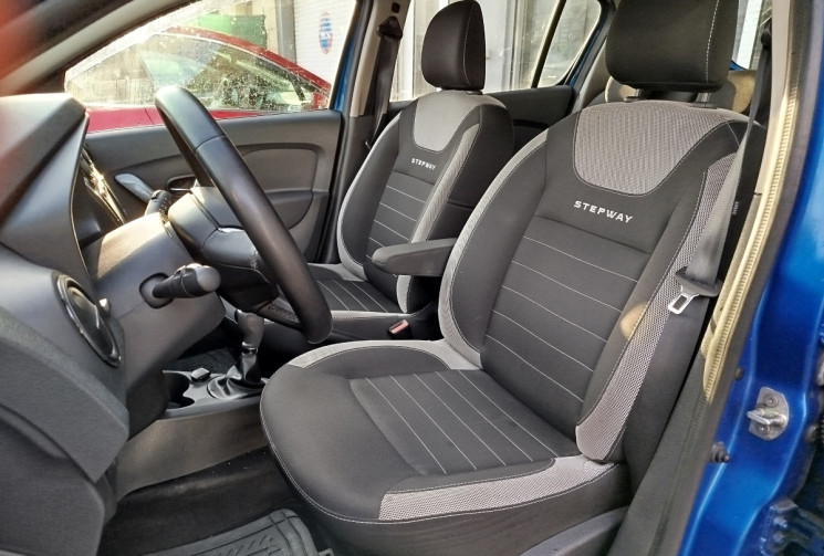 Dacia Sandero Phase 2 Stepway 0.9 TCe 12V Easy R 90 ch Boite auto 