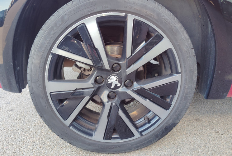 Peugeot 208 1.2 PureTech 100 GT Pack EAT8