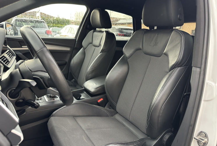 Audi Q5 55 TFSI e 367 ch S line quattro S tronic 7 / Entretien intégral Audi / Première main / Tva