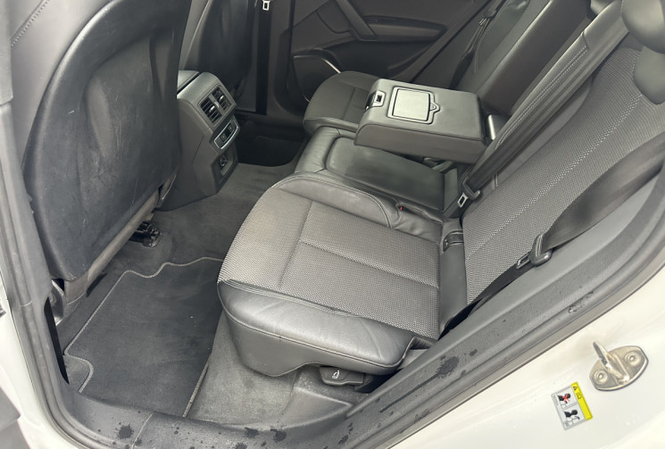 Audi Q5 55 TFSI e 367 ch S line quattro S tronic 7 / Entretien intégral Audi / Première main / Tva
