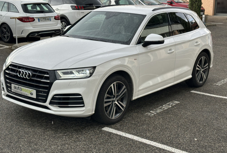 Audi Q5 55 TFSI e 367 ch S line quattro S tronic 7 / Entretien intégral Audi / Première main / Tva