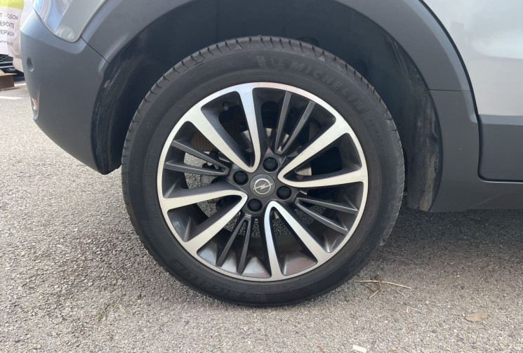 Opel CROSSLAND X 1.2 Turbo 110ch Design 120 ans / Suivi d'entretien à jour
