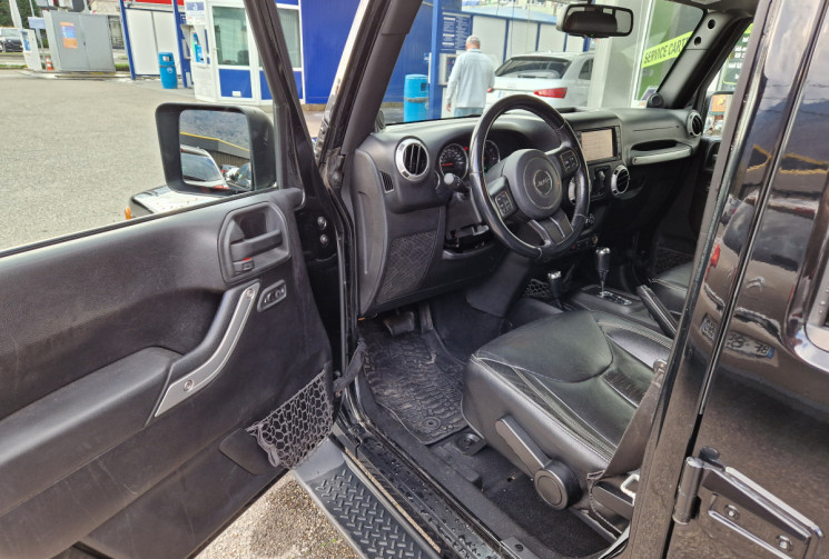 Jeep WRANGLER UNLIMITED JK SAHARA 5 portes 2.8 crdi 200cv 