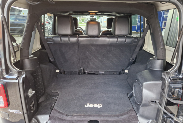 Jeep WRANGLER UNLIMITED JK SAHARA 5 portes 2.8 crdi 200cv 