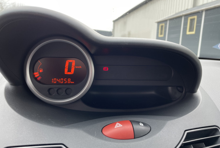Renault Twingo II 1.2 16v 75 ch Life  * 1E Main  