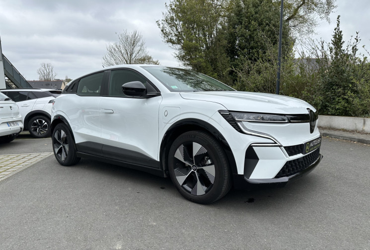 Renault Megane E-Tech Electric EV40 130ch Equilibre standard charge