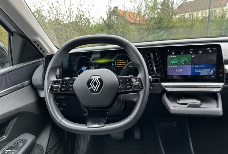 Renault Megane E-Tech Electric EV40 130ch Equilibre standard charge