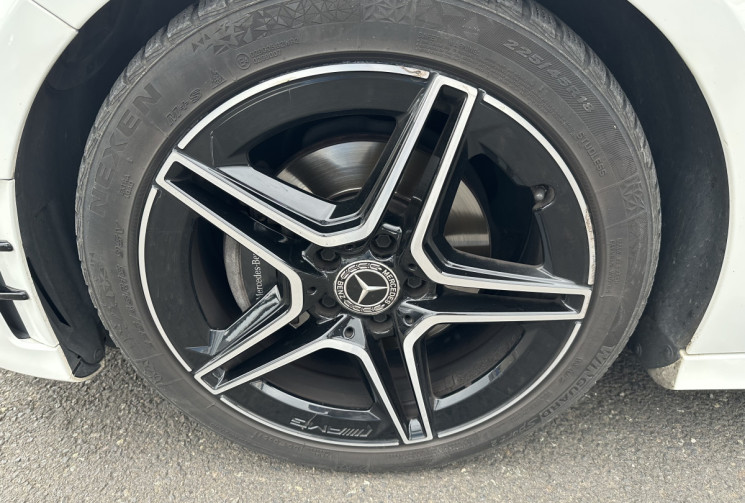 Mercedes Classe A  200  7G-DCT 163 AMG LINE