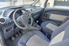 Peugeot 1007 1.4 i 75 ch 62200 kms 1ere main
