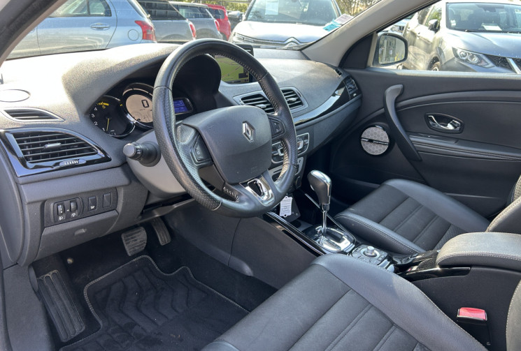 Renault Megane Estate III Phase 3 Estate 1.5 dCi EDC 110 Bose edition Toit ouvrant / Audio Bose 