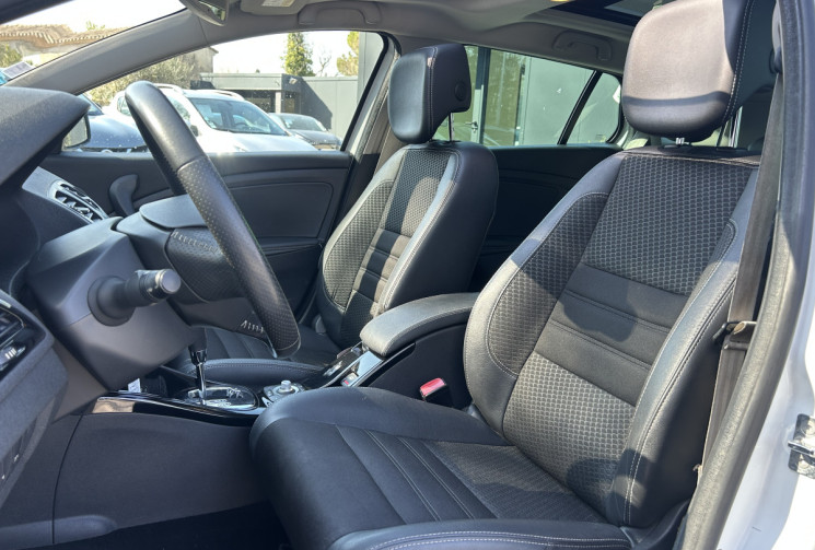 Renault Megane Estate III Phase 3 Estate 1.5 dCi EDC 110 Bose edition Toit ouvrant / Audio Bose 