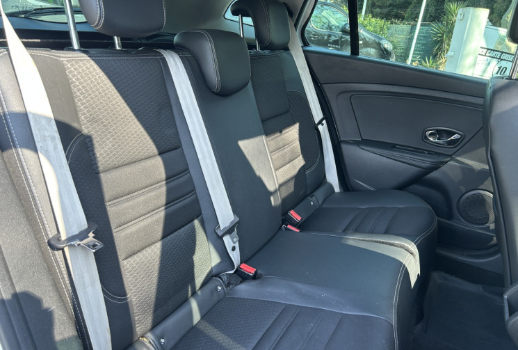 Renault Megane Estate III Phase 3 Estate 1.5 dCi EDC 110 Bose edition Toit ouvrant / Audio Bose 