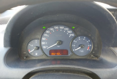 Peugeot 1007 1.4 i 75 ch 62200 kms 1ere main