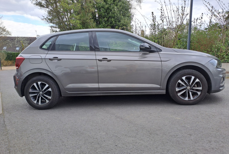 Volkswagen Polo 1.0 TSI 95ch IQ.Drive DSG7 23900 Km / 1ère main