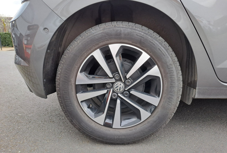 Volkswagen Polo 1.0 TSI 95ch IQ.Drive DSG7 23900 Km / 1ère main