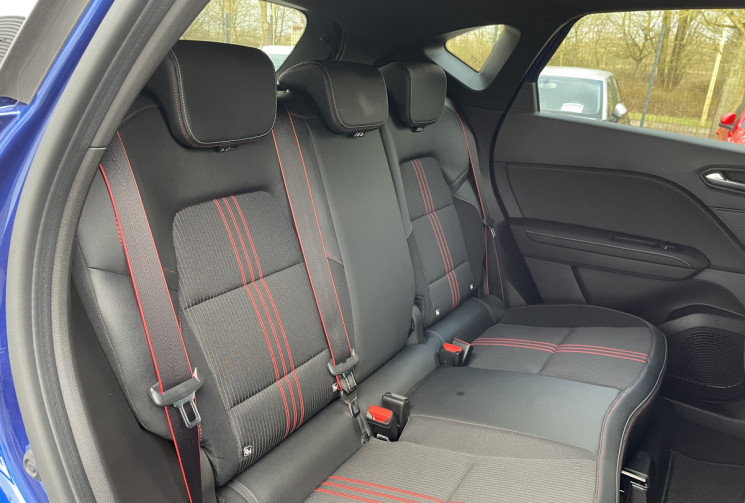 Renault Captur 1.3 TCe 140 ch RS Line *1E Main* AppelCarPlay* Caméra* 